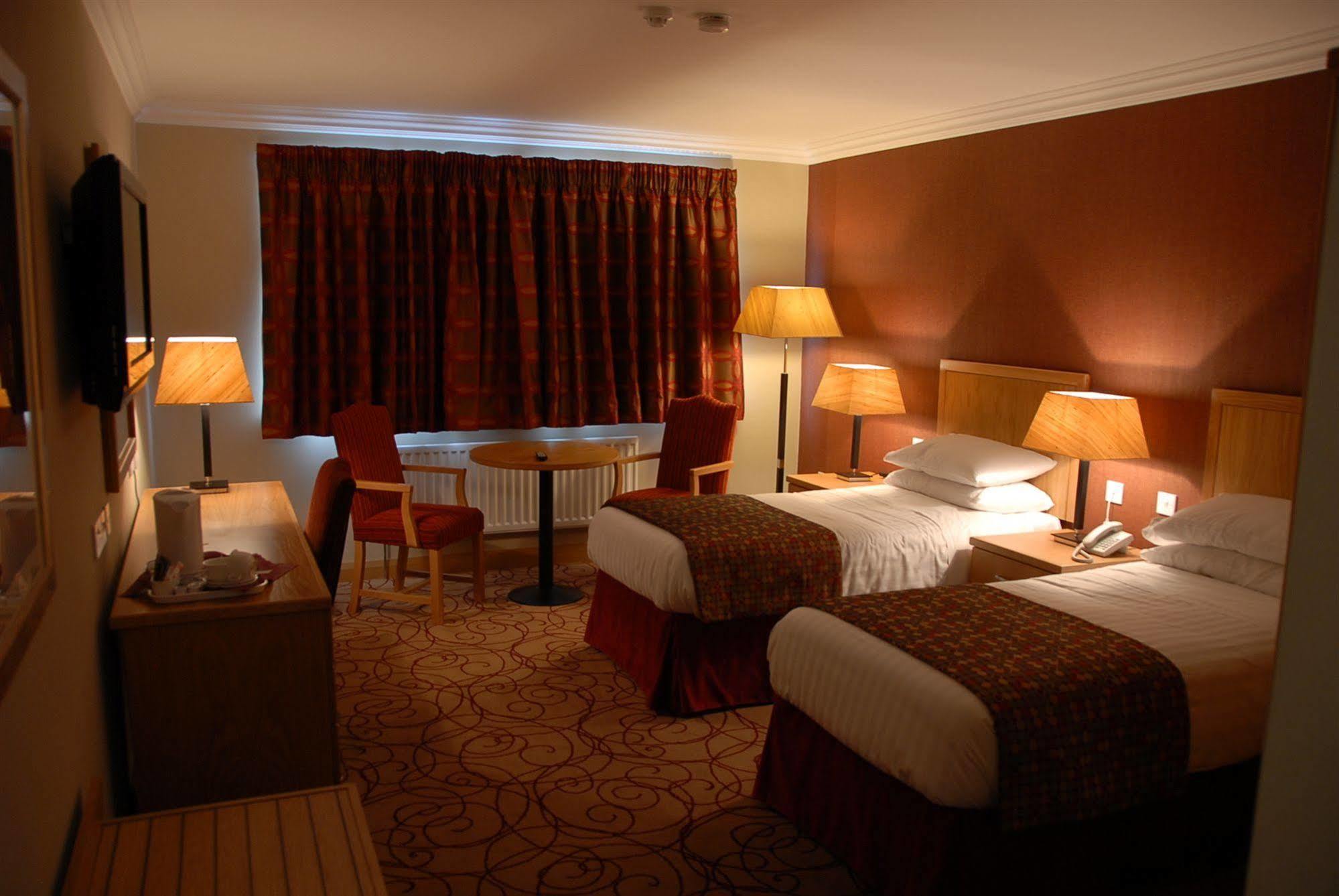 Curran Court Hotel Larne Eksteriør billede